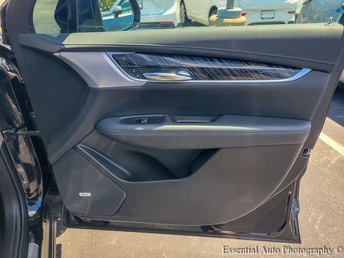 Certified 2024 Cadillac XT6 Premium Luxury w/ LPO, Floor Liner Package AWD/4WD image 25