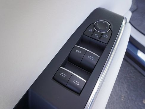 New 2026 GMC Acadia Denali FWD image 19
