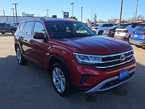 Used 2021 Volkswagen Atlas SE image 3