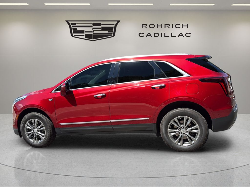Used 2022 Cadillac XT5 Premium Luxury w/ Technology Package AWD/4WD image 8