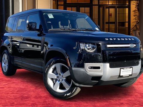 Used 2024 Land Rover Defender 110 S image 2