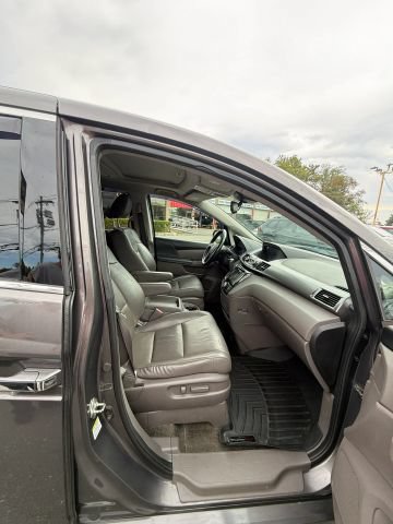 Used 2016 Honda Odyssey Touring Elite image 10