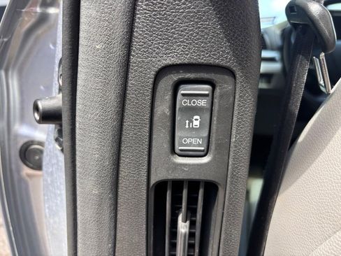 Used 2020 Honda Odyssey EX-L image 17