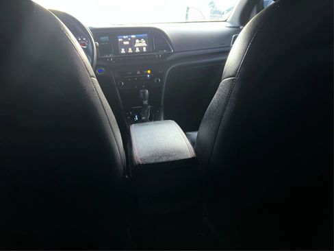 Used 2017 Hyundai Elantra Sport image 20