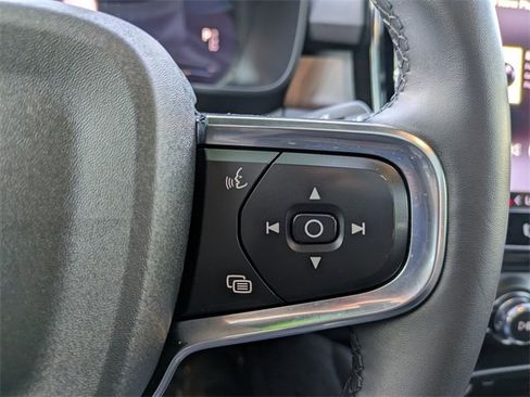 Certified 2024 Volvo C40 P8 Recharge Ultimate w/ Protection Package Premier image 18