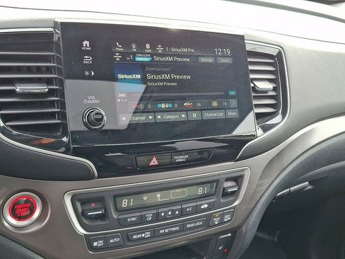 Used 2022 Honda Pilot Special Edition image 3