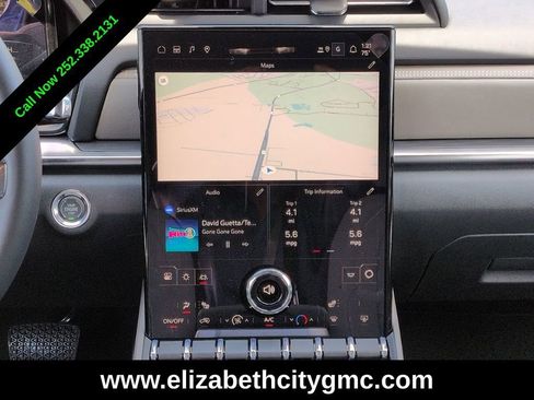 New 2026 GMC Terrain Elevation FWD image 17