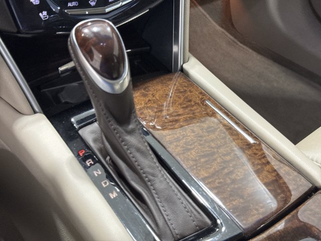 Used 2013 Cadillac XTS Premium FWD image 15