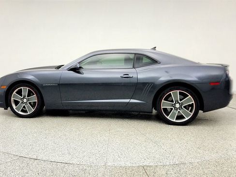 Used 2010 Chevrolet Camaro SS w/ RS Package RWD image 8