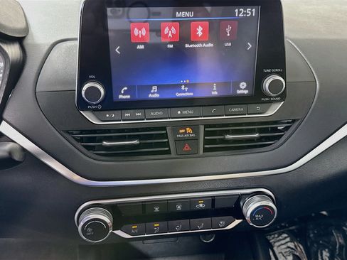 Used 2022 Nissan Altima 2.5 SV FWD image 18