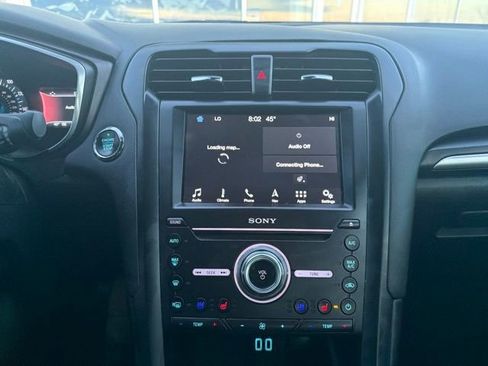 Used 2019 Ford Fusion Titanium FWD image 12