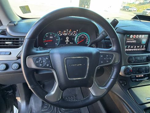 Used 2018 GMC Yukon Denali w/ Denali Ultimate Package image 15