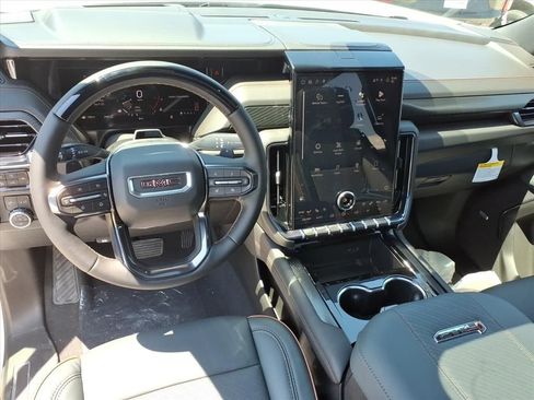 New 2026 GMC Yukon AT4 w/ AT4 Premium Plus Package AWD/4WD image 16