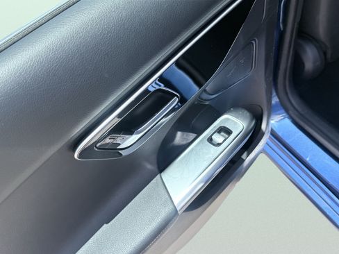 Used 2022 Mercedes-Benz C 300 Sedan w/ Exclusive Trim Package image 29