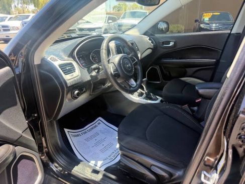 Used 2021 Jeep Compass Sport AWD/4WD image 10