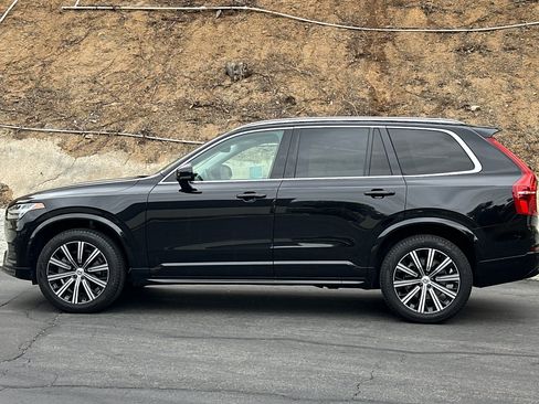Certified 2023 Volvo XC90 B6 Core w/ Protection Package Premier AWD/4WD image 7