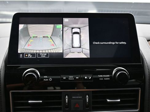 Used 2022 Nissan Armada SL RWD image 25