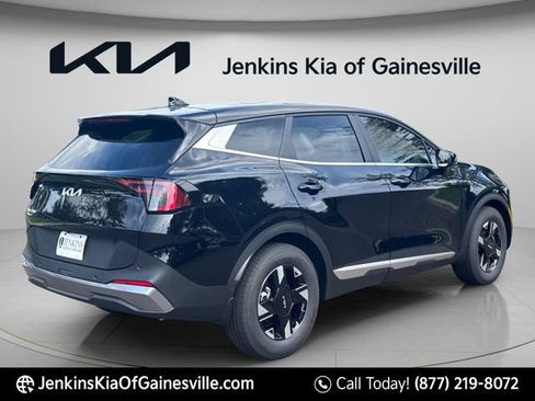 New 2026 Kia Sportage LX FWD image 3