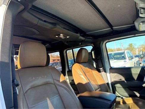 Certified 2022 Jeep Wrangler Unlimited Sahara image 8