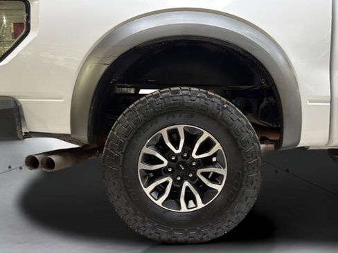 Used 2013 Ford F150 Raptor w/ Luxury Equipment Group image 35