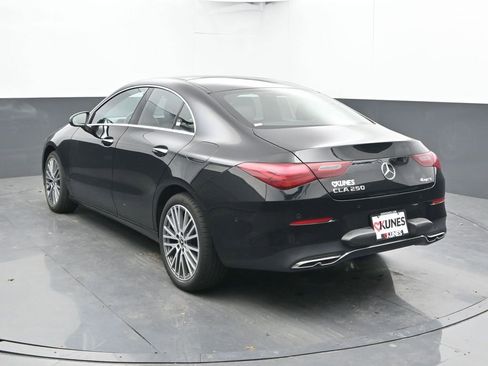Used 2025 Mercedes-Benz CLA 250 4MATIC image 11