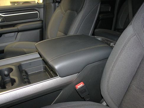 New 2026 RAM 1500 4x4 Crew Cab image 24