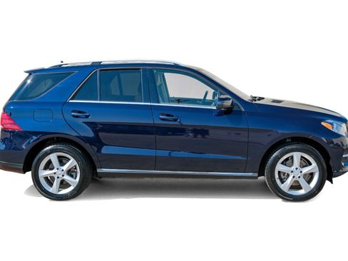 Used 2017 Mercedes-Benz GLE 350 w/ Premium 1 Package image 7