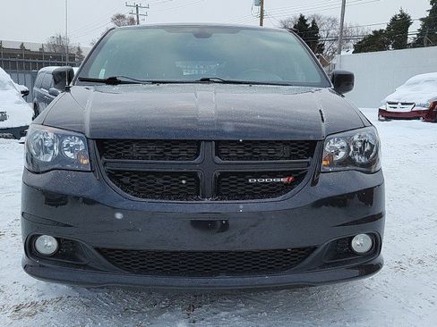 Used 2019 Dodge Grand Caravan GT FWD image 4