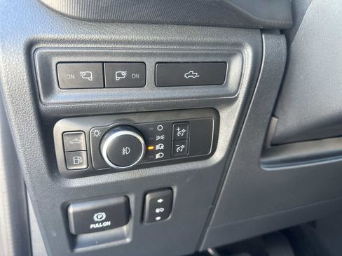 Used 2022 Ford F150 Platinum w/ Equipment Group 701A High image 19