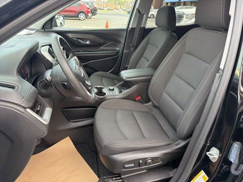 Used 2023 GMC Terrain SLE w/ Driver Convenience Package image 12
