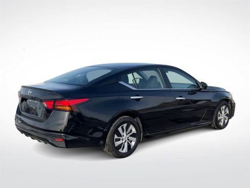 Used 2023 Nissan Altima 2.5 S image 9