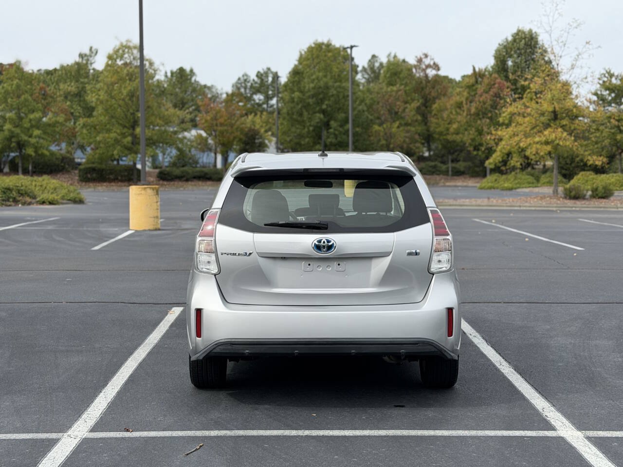 Used 2015 Toyota Prius V Three FWD image 4