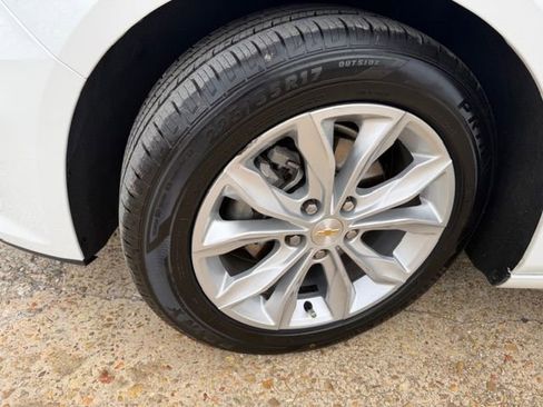 Used 2025 Chevrolet Malibu LT image 26