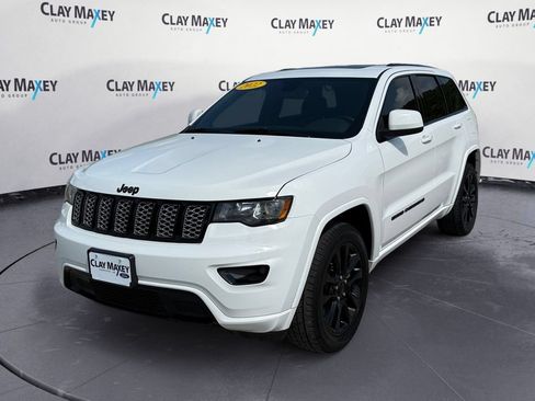 Used 2022 Jeep Grand Cherokee Laredo X AWD/4WD image 1
