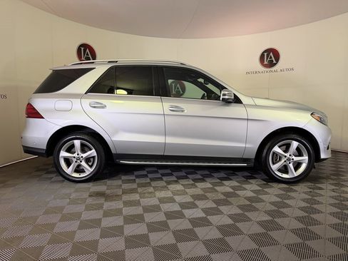 Used 2019 Mercedes-Benz GLE 400 4MATIC image 6