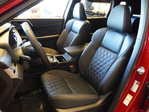 New 2026 Nissan Rogue Platinum image 14