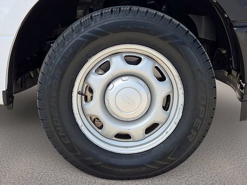 Used 2018 Ford F150 XL w/ Equipment Group 101A Mid RWD image 7