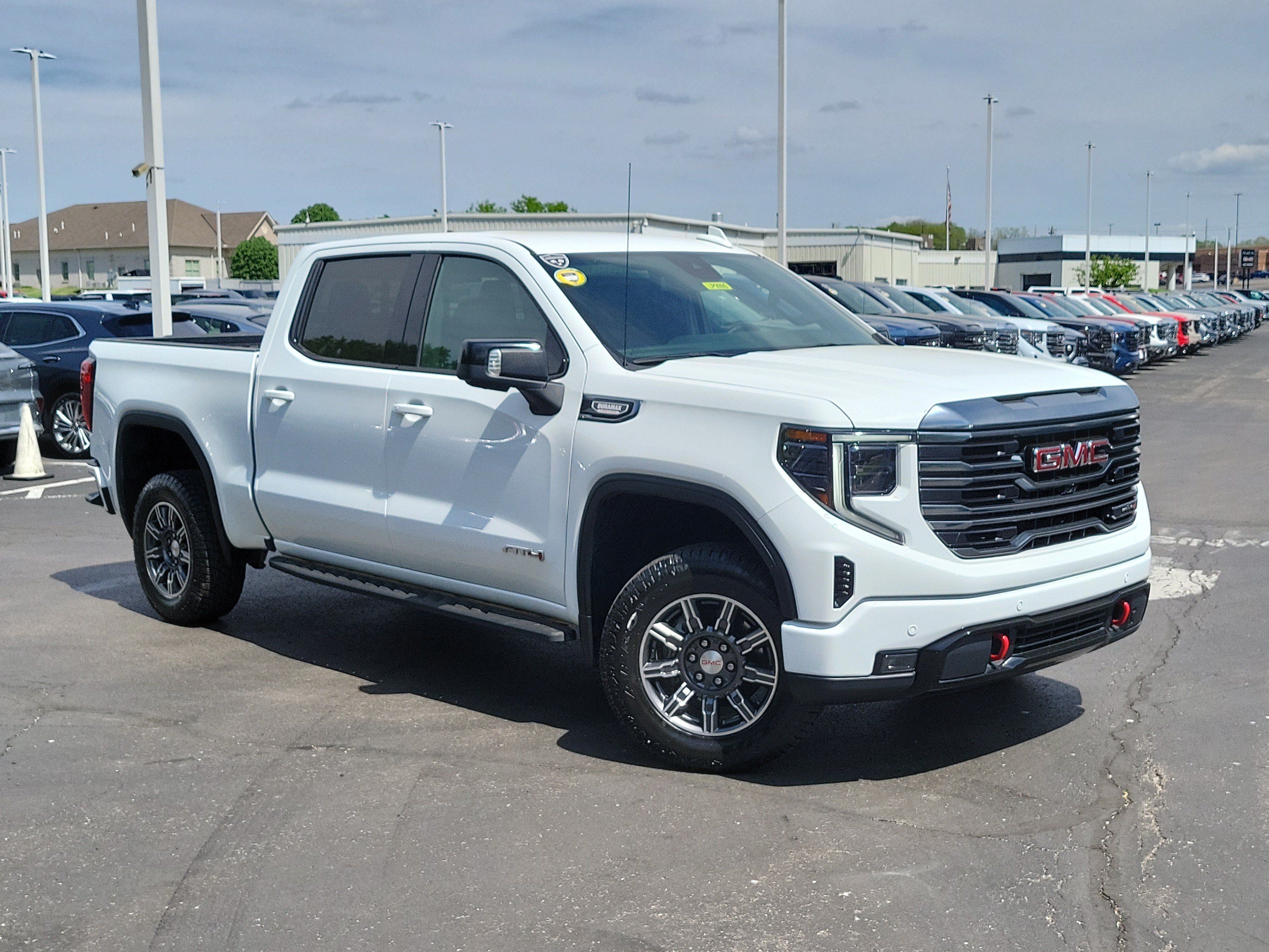 Used 2024 GMC Sierra 1500 AT4 w/ AT4 Premium Package AWD/4WD image 31