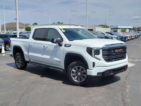 Used 2024 GMC Sierra 1500 AT4 w/ AT4 Premium Package AWD/4WD image 31