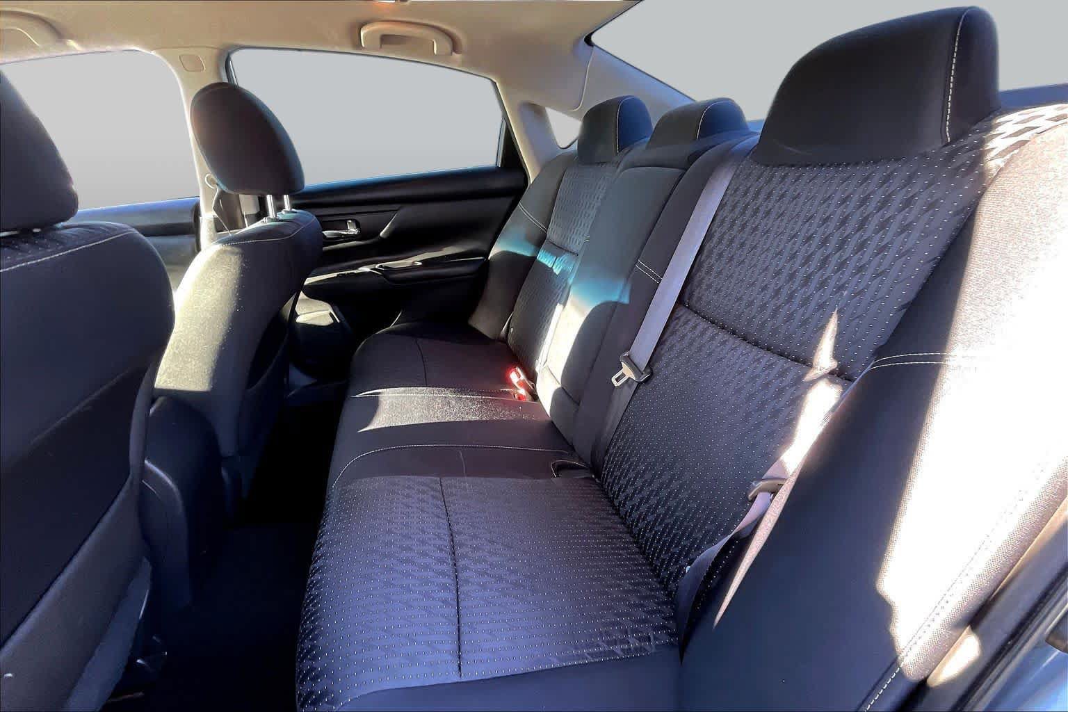 Used 2016 Nissan Altima 2.5 S w/ Power Driver Seat Package FWD image 18