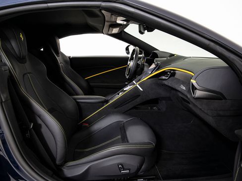 Certified 2024 Ferrari Roma Spider RWD image 13