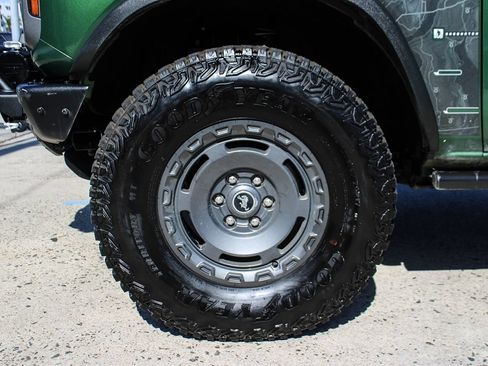 Used 2024 Ford Bronco Everglades AWD/4WD image 41