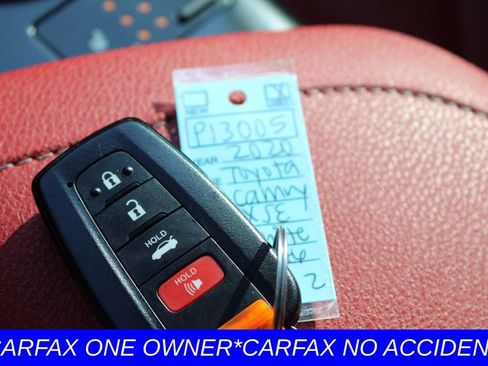 Used 2020 Toyota Camry XSE image 32