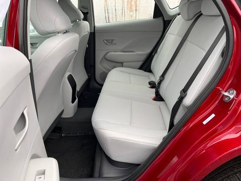 New 2026 Hyundai Kona SE image 19