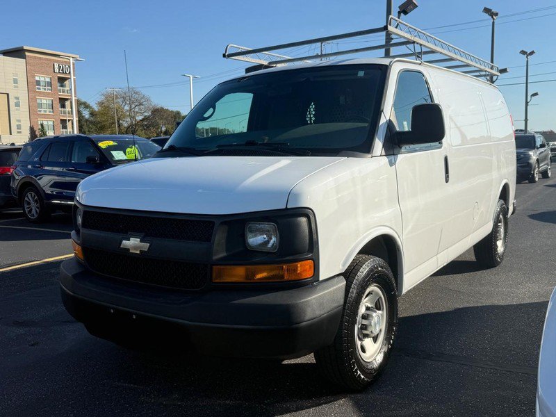 Used 2015 Chevrolet Express 3500 RWD image 11