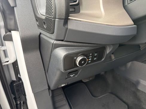 New 2025 Ford Bronco Outer Banks w/ Sasquatch Package image 33