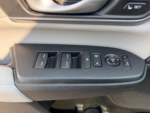 Used 2019 Honda CR-V EX-L image 19