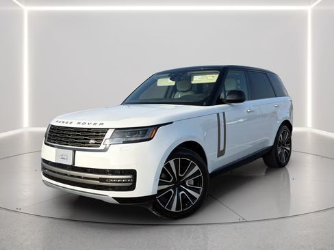 Used 2026 Land Rover Range Rover SE AWD/4WD image 9