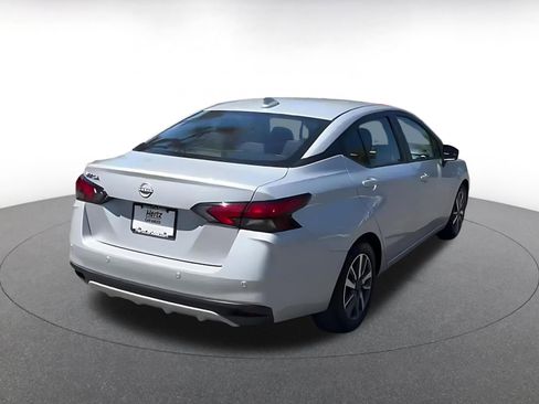 Used 2025 Nissan Versa SV FWD image 15