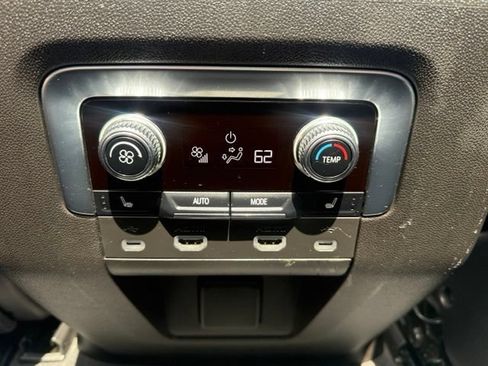 Used 2021 GMC Yukon AT4 w/ Rear Media and Nav Package AWD/4WD image 18